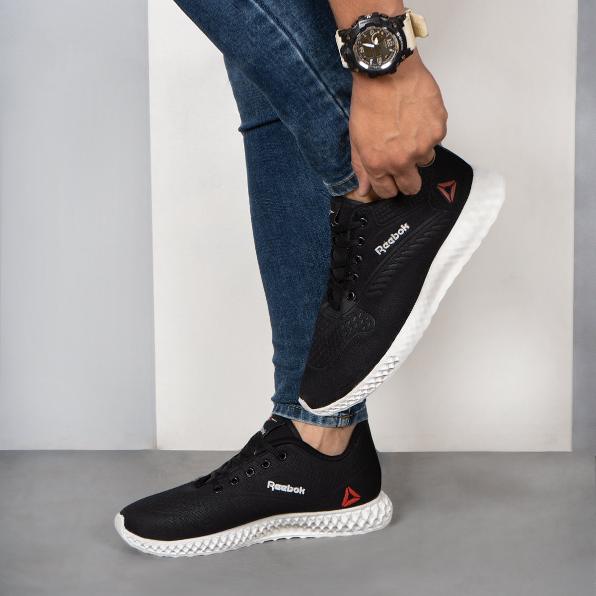 کفش مردانه ریبوک زیره سفید مدل Tor(T)