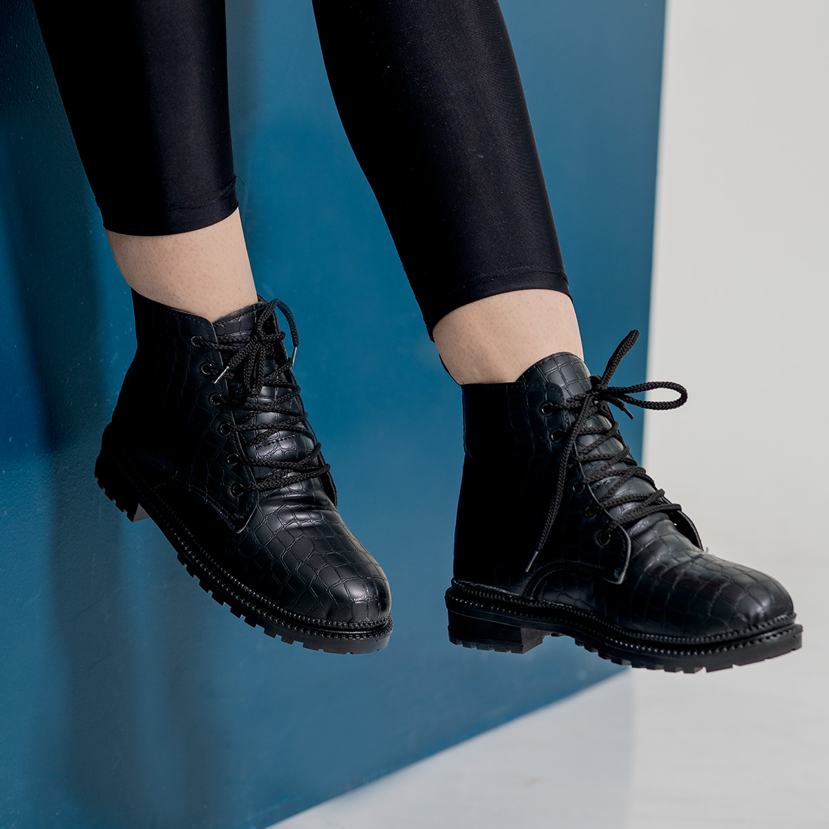 نیم بوت دخترانه طرح پوست ماری مدل pako