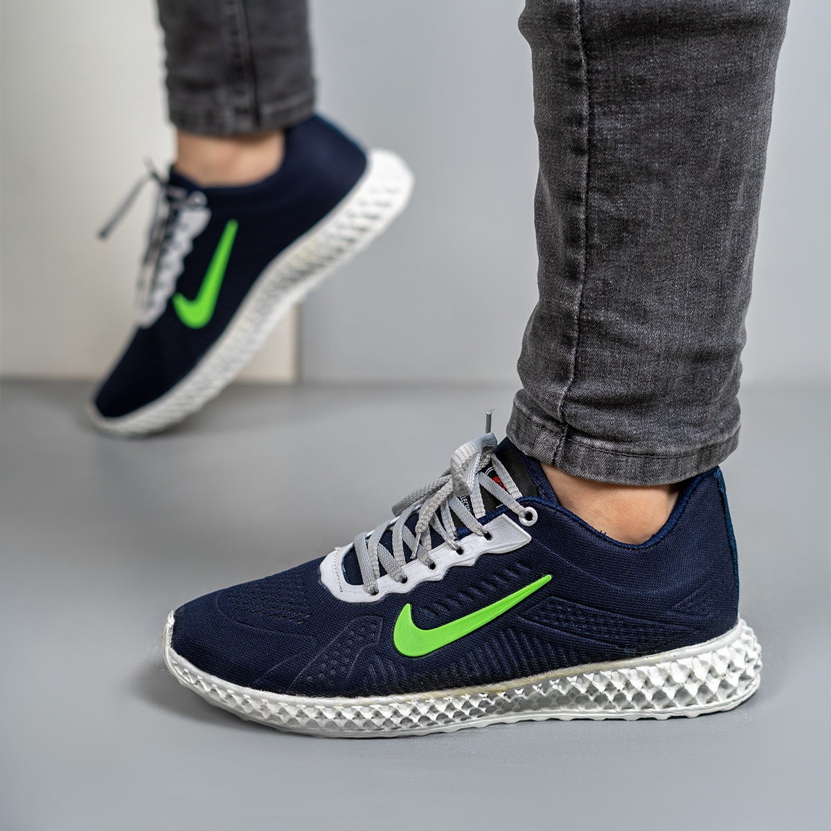 کفش وزرشی (T) سرمه ای سبز مردانه مدل Parsan