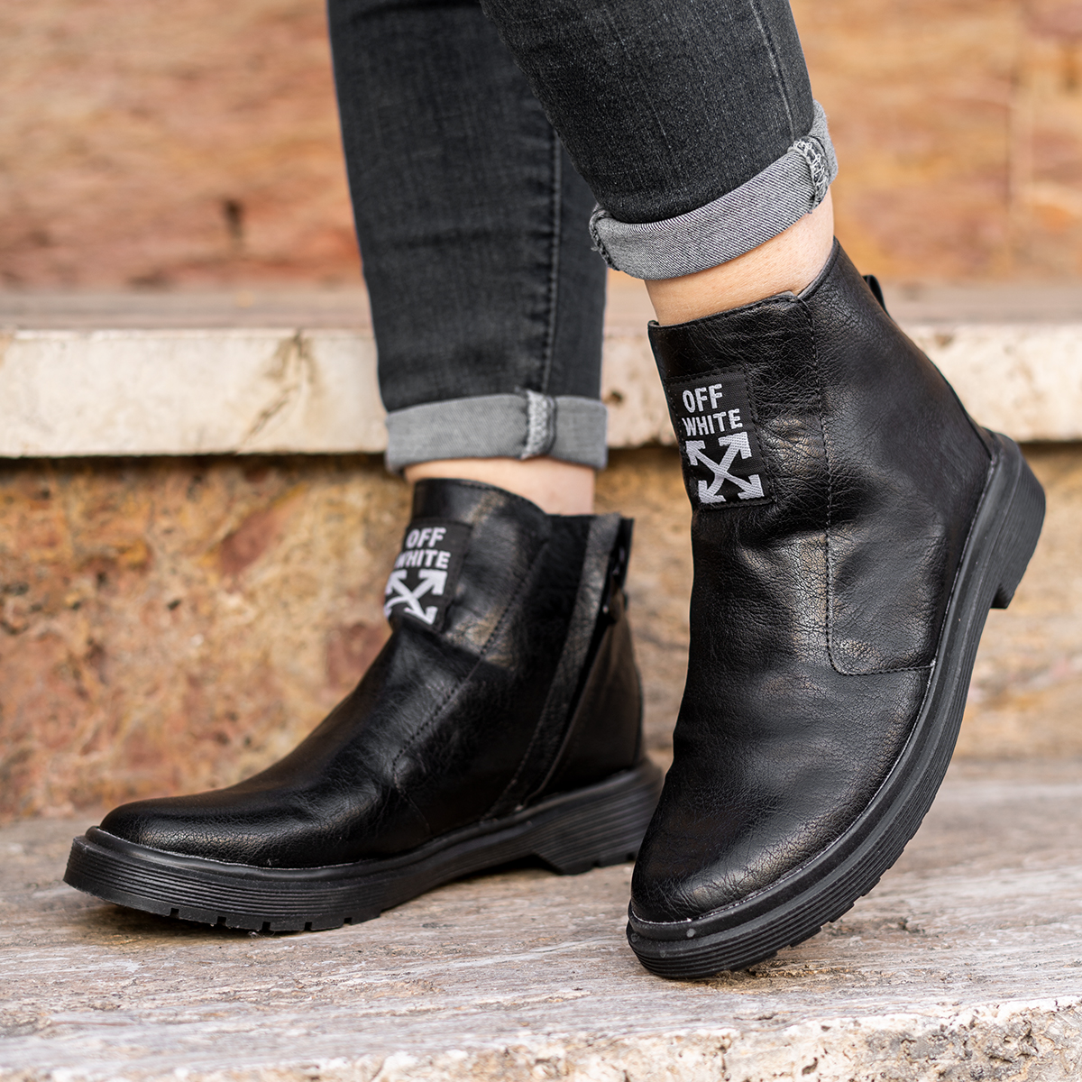 نیم بوت off white دخترانه مشکی مدل Nili