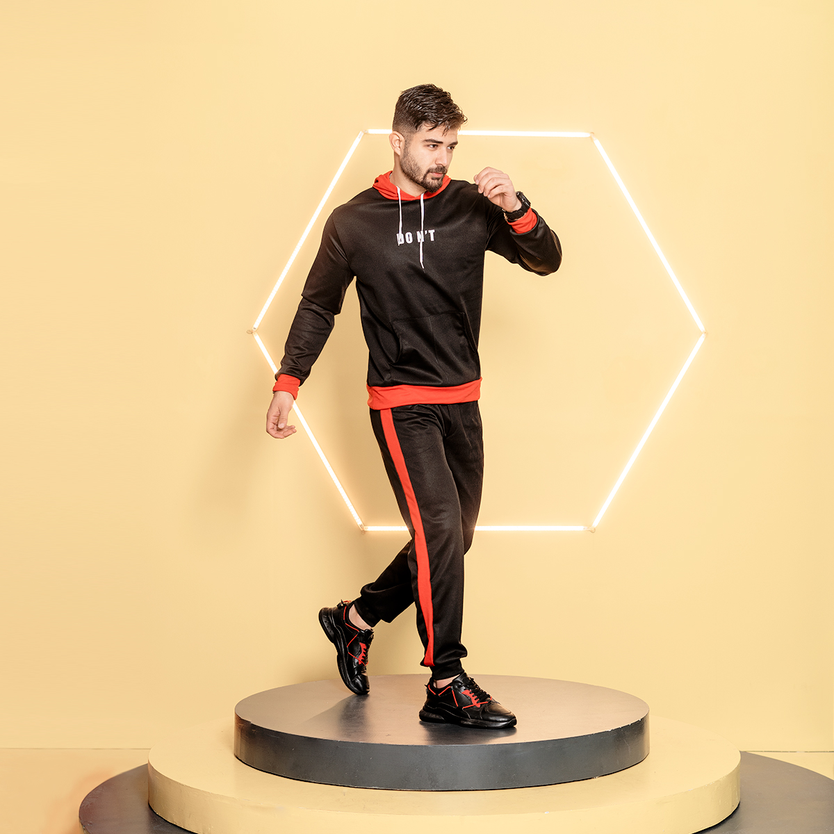 ست هودی شلوار مشکی قرمز مردانه Dontمدل Arsham