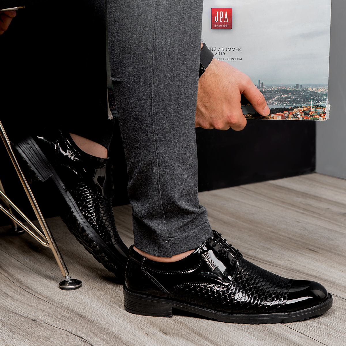 کفش رسمی ورنی بندی مردانه مدلGucci