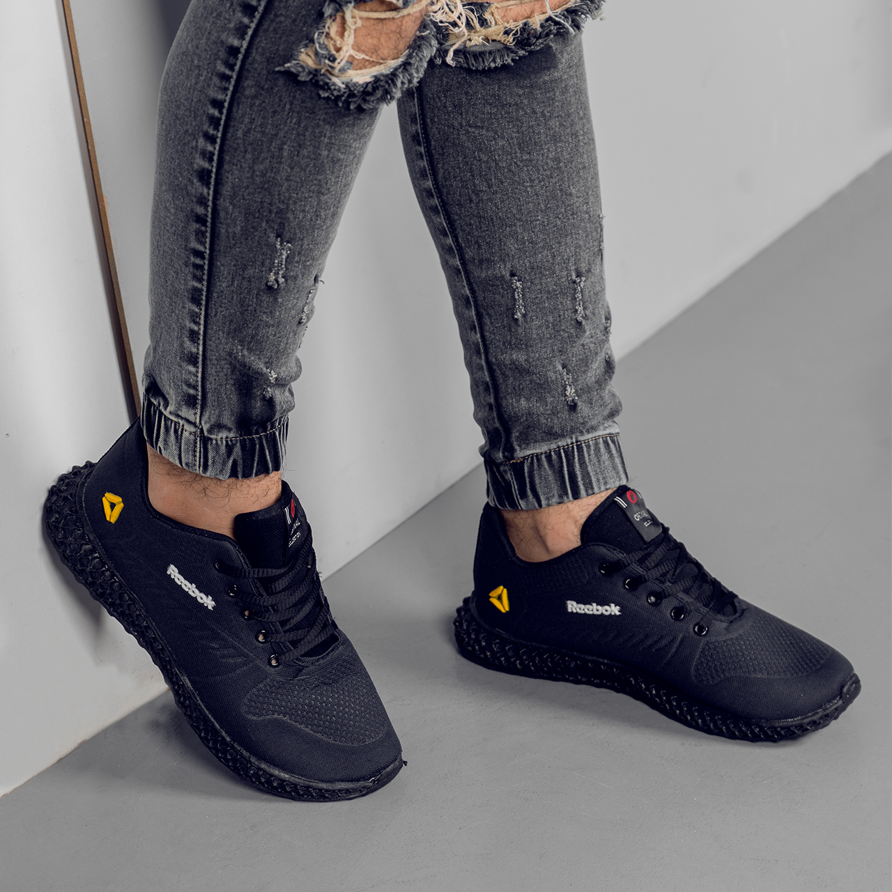 کفش ورزشی (T) ریبوک سرمه ای مردانه مدلDanosh