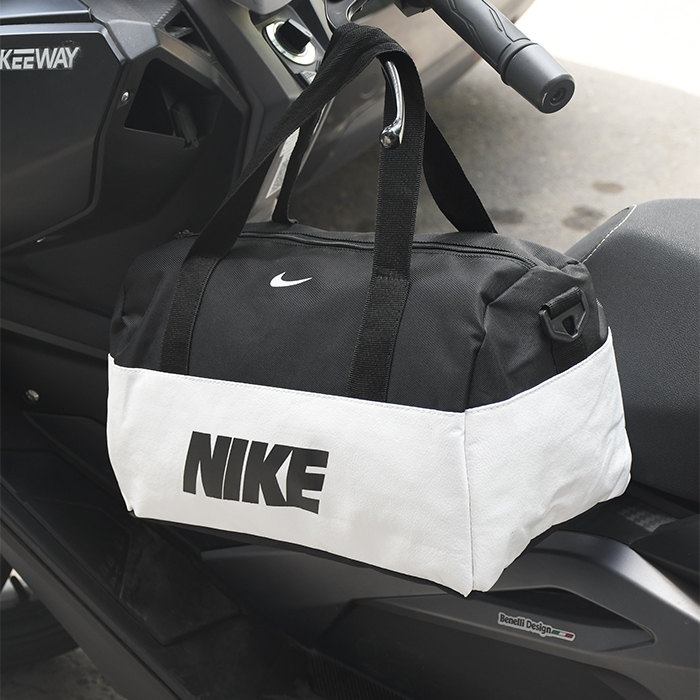 ساک ورزشی Nike مشکی سفید مدل Mahan