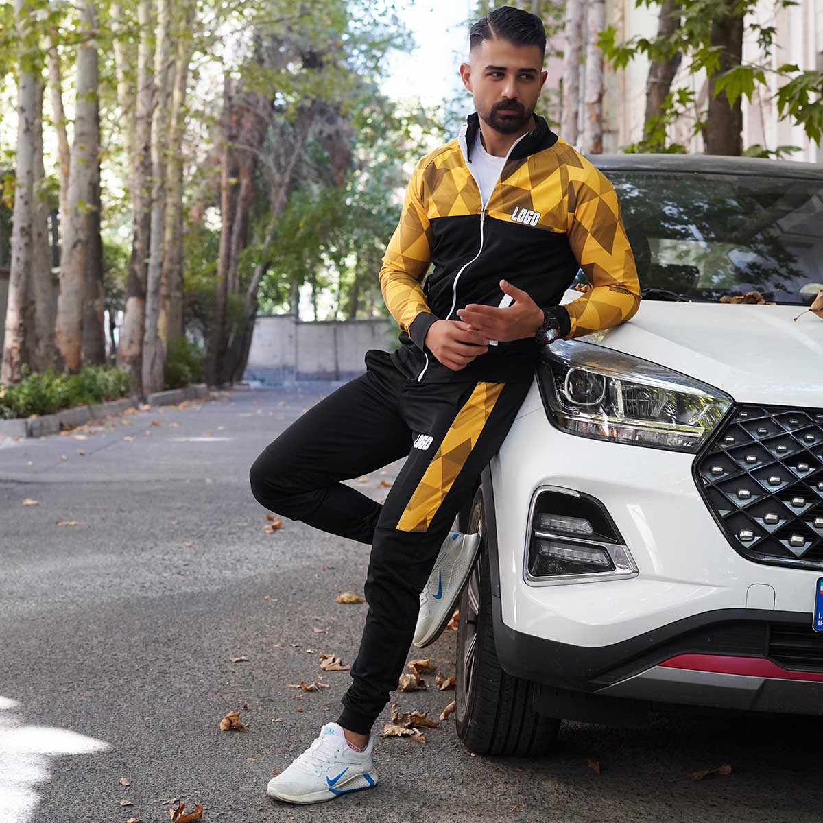 ست سوئیشرت شلوارمردانه مشکی زرد مدل Logo-z