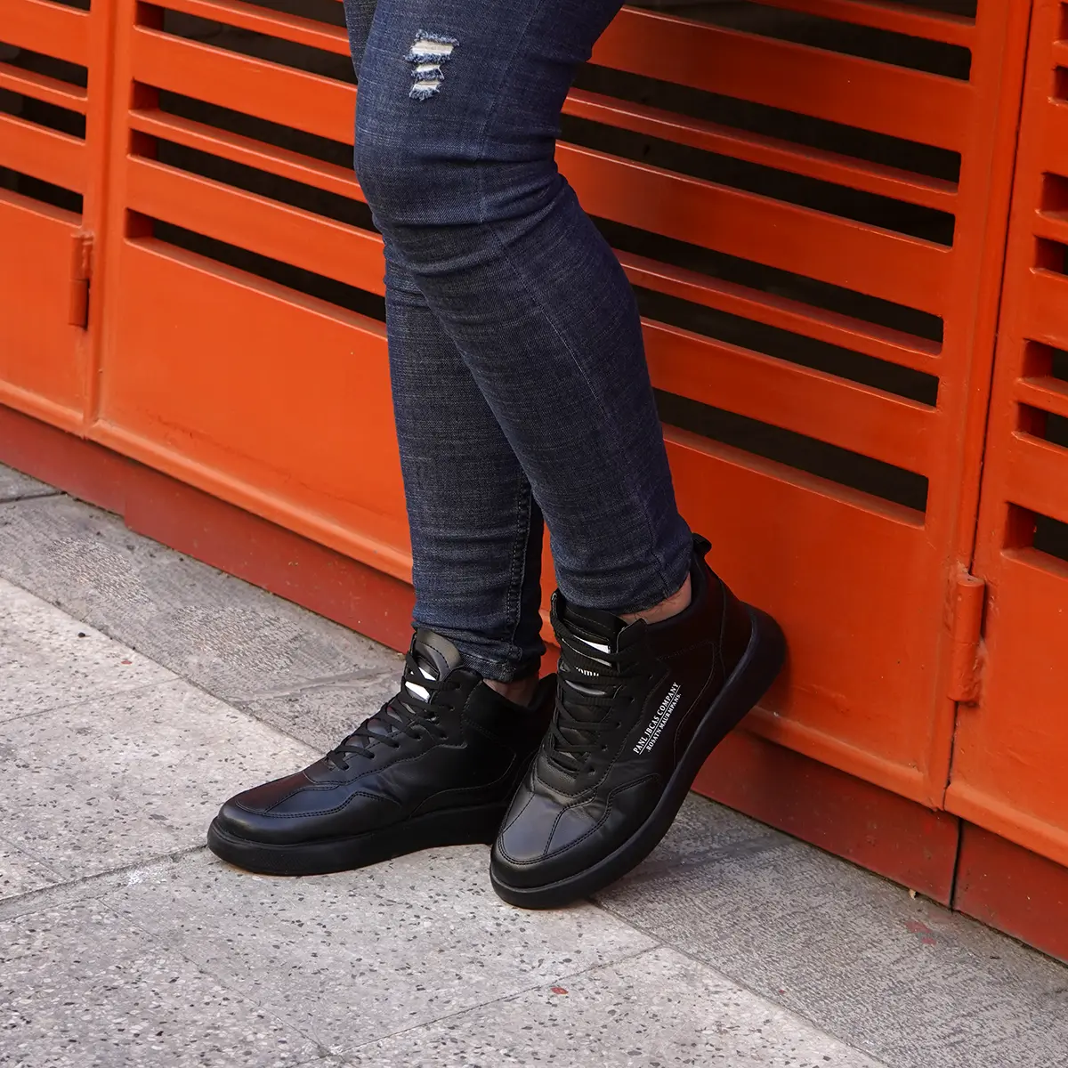 کفش تخت تمام مشکی ساقدار مردانه مدل Anatomic