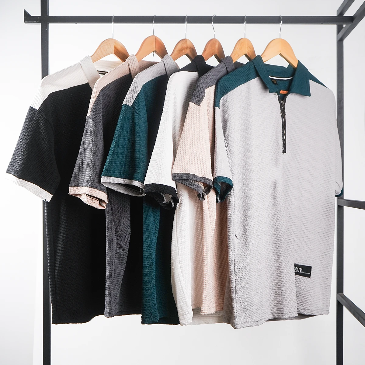 تیشرت مردانه یقه زیپ دار سبز مدل Radon