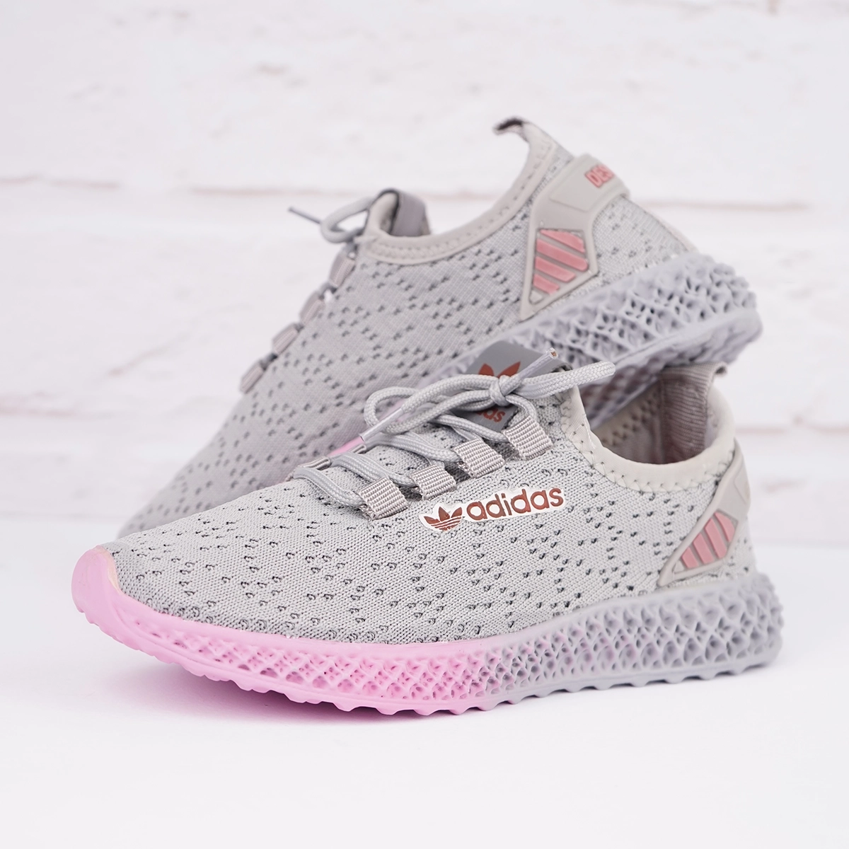 کفش ورزشی زنانه طوسی صورتی مدل Diba