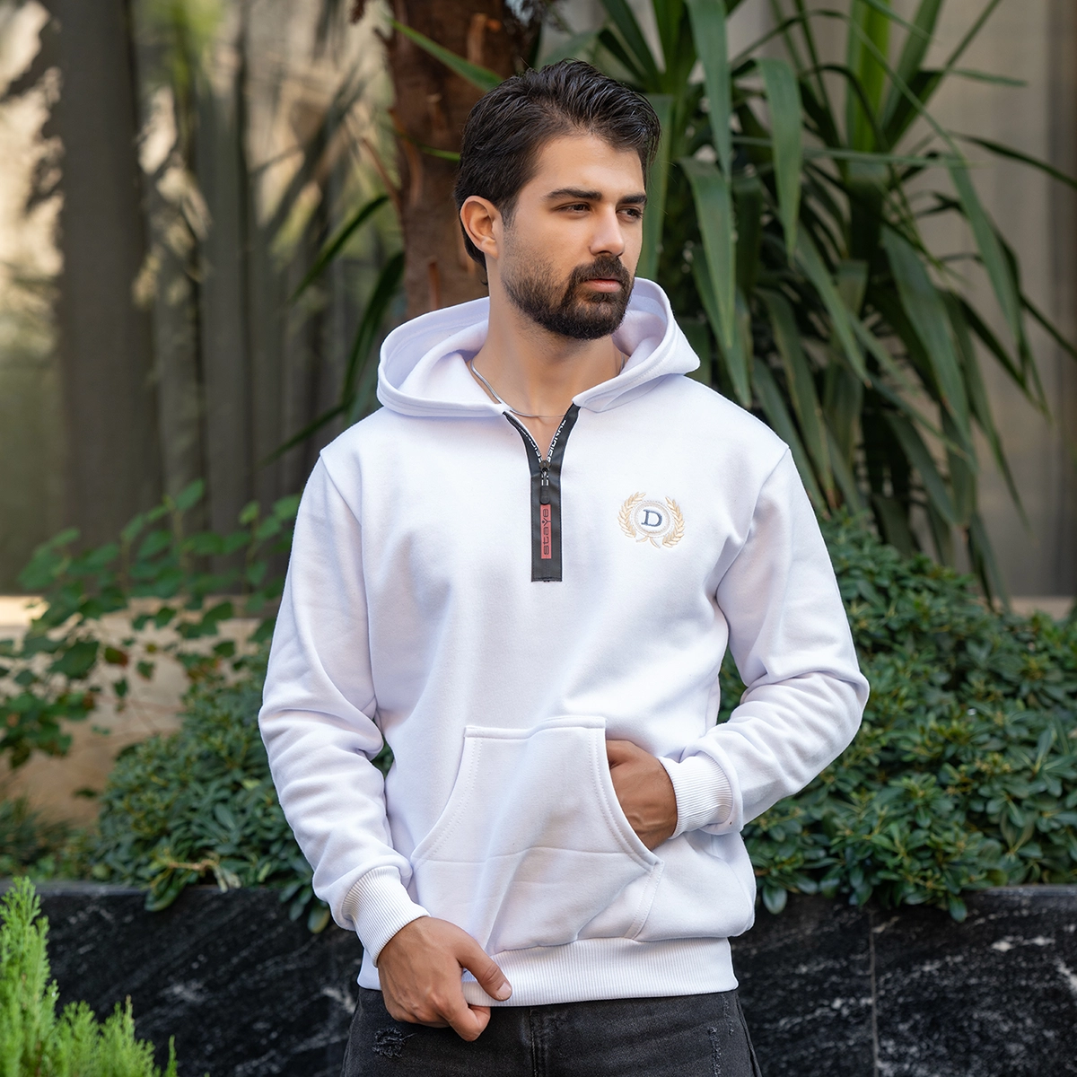 هودی مردانه طرح D سفید مدل Parham