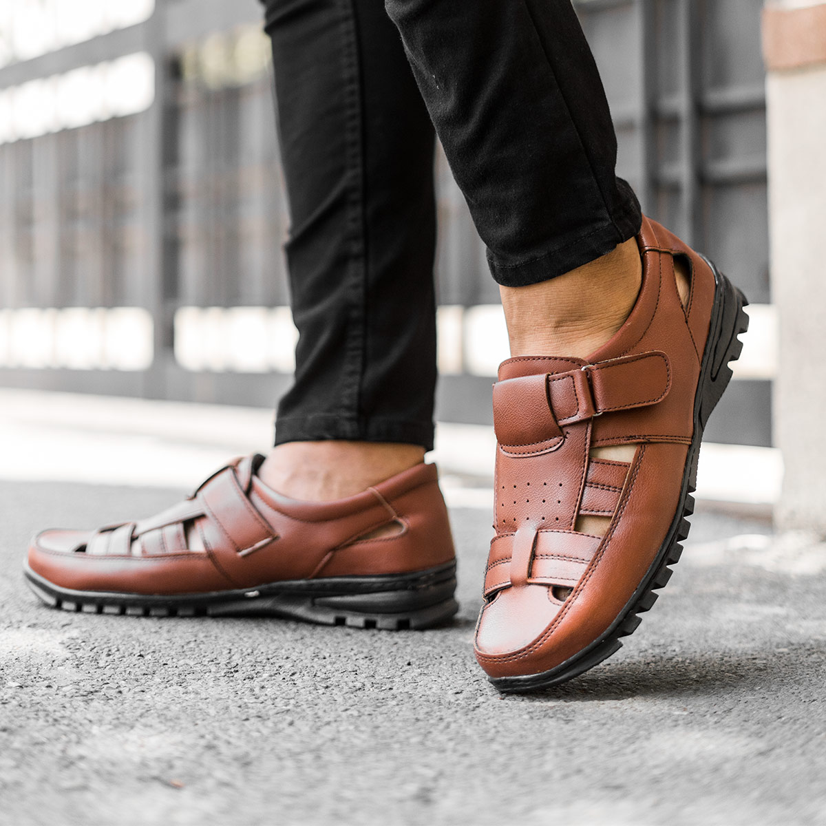 صندل تابستانه قهوه ای مردانه مدل Boros