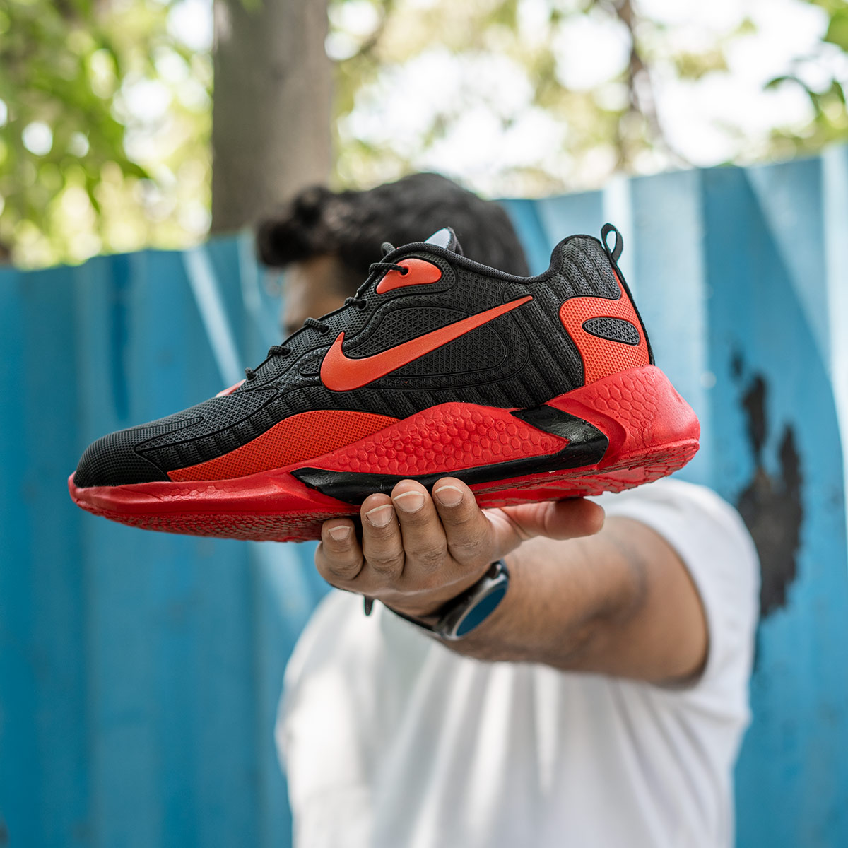 کفش ورزشی Nike مردانه مشکی قرمز مدل B709