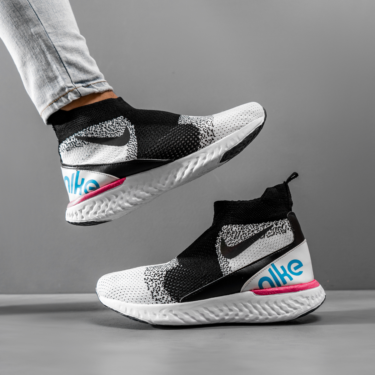 کفش ورزشی Nike مردانه مشکی سفید مدل Andranik